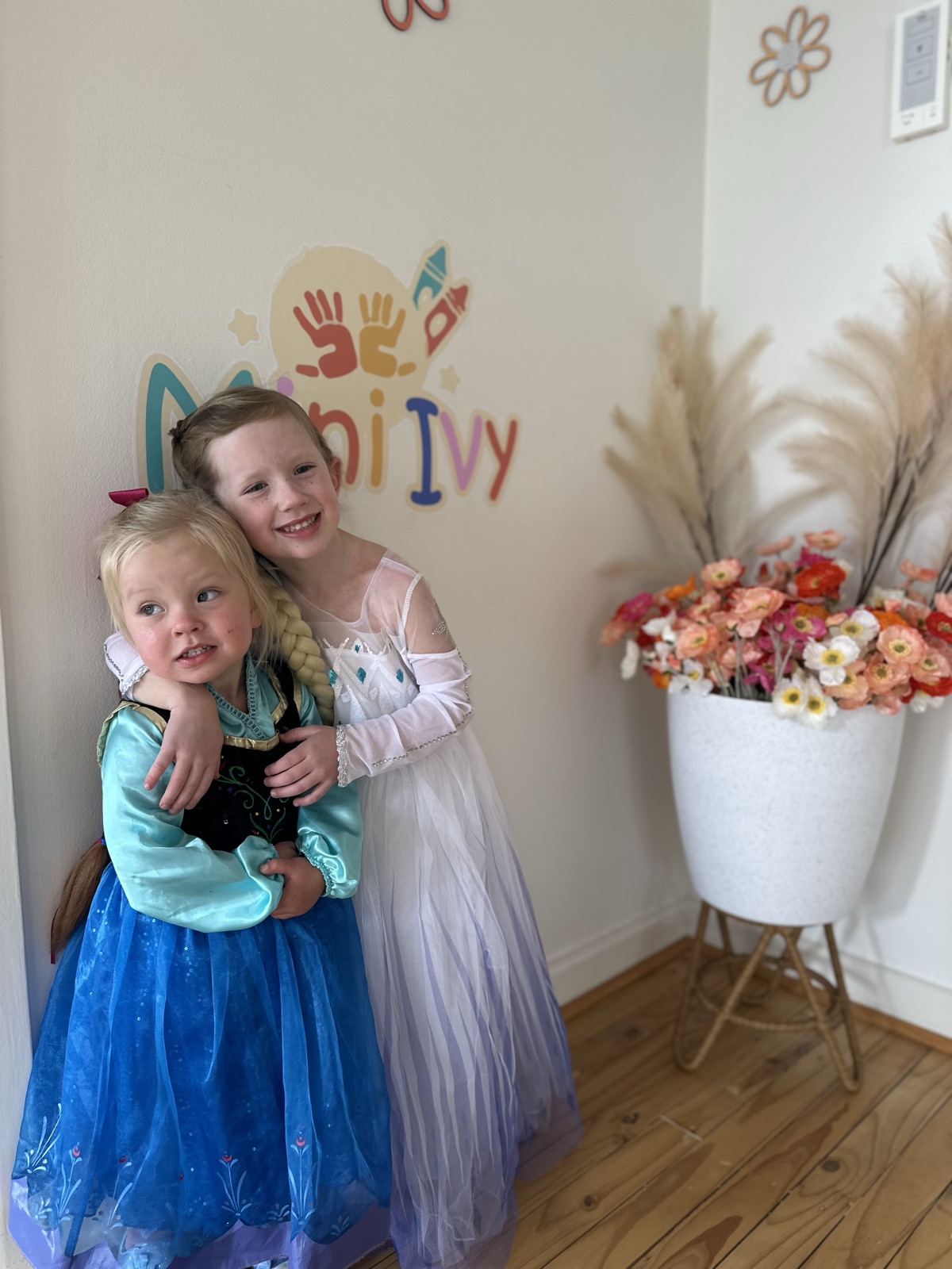 Mini Ivy birthday party guests